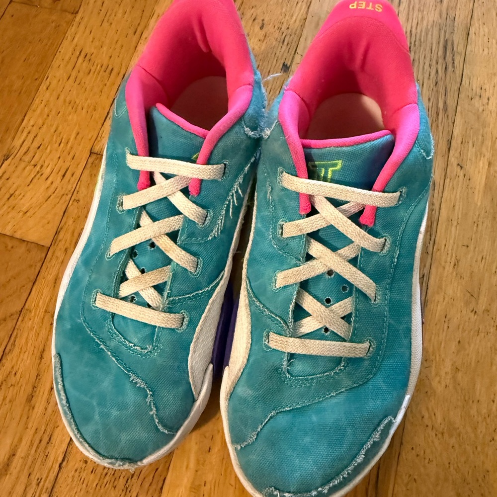 Jordan Kids Sneakers in Teal and Pink